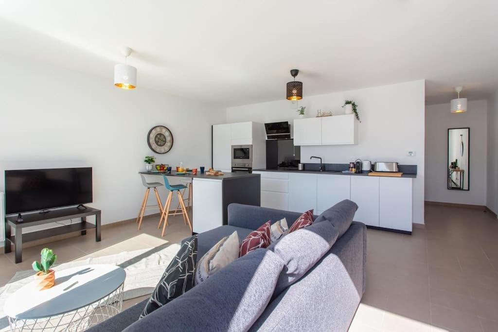 Appartement L17 Arenas 3 Balconies 5mins To The Sea